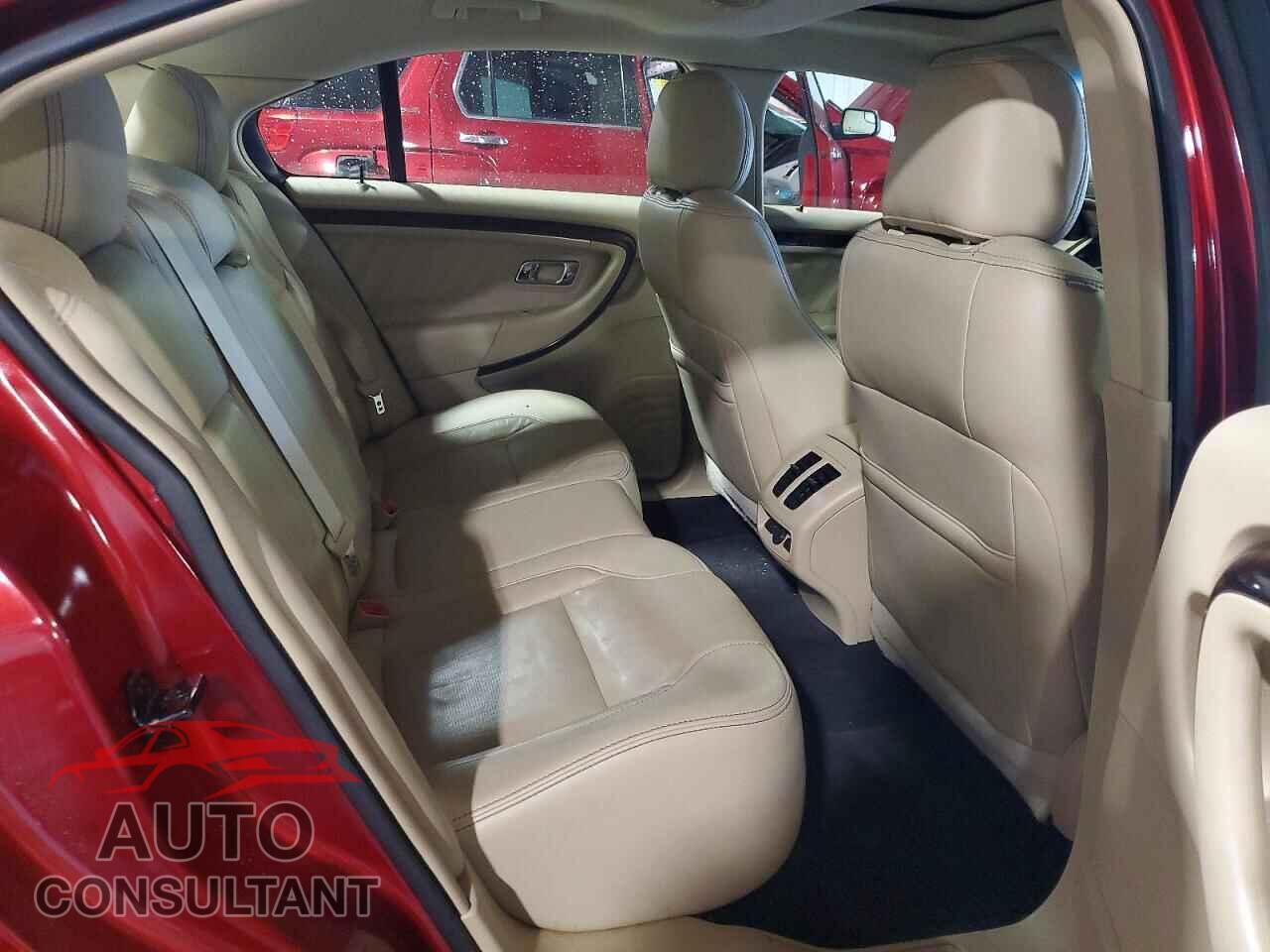 FORD TAURUS 2016 - 1FAHP2F82GG123099
