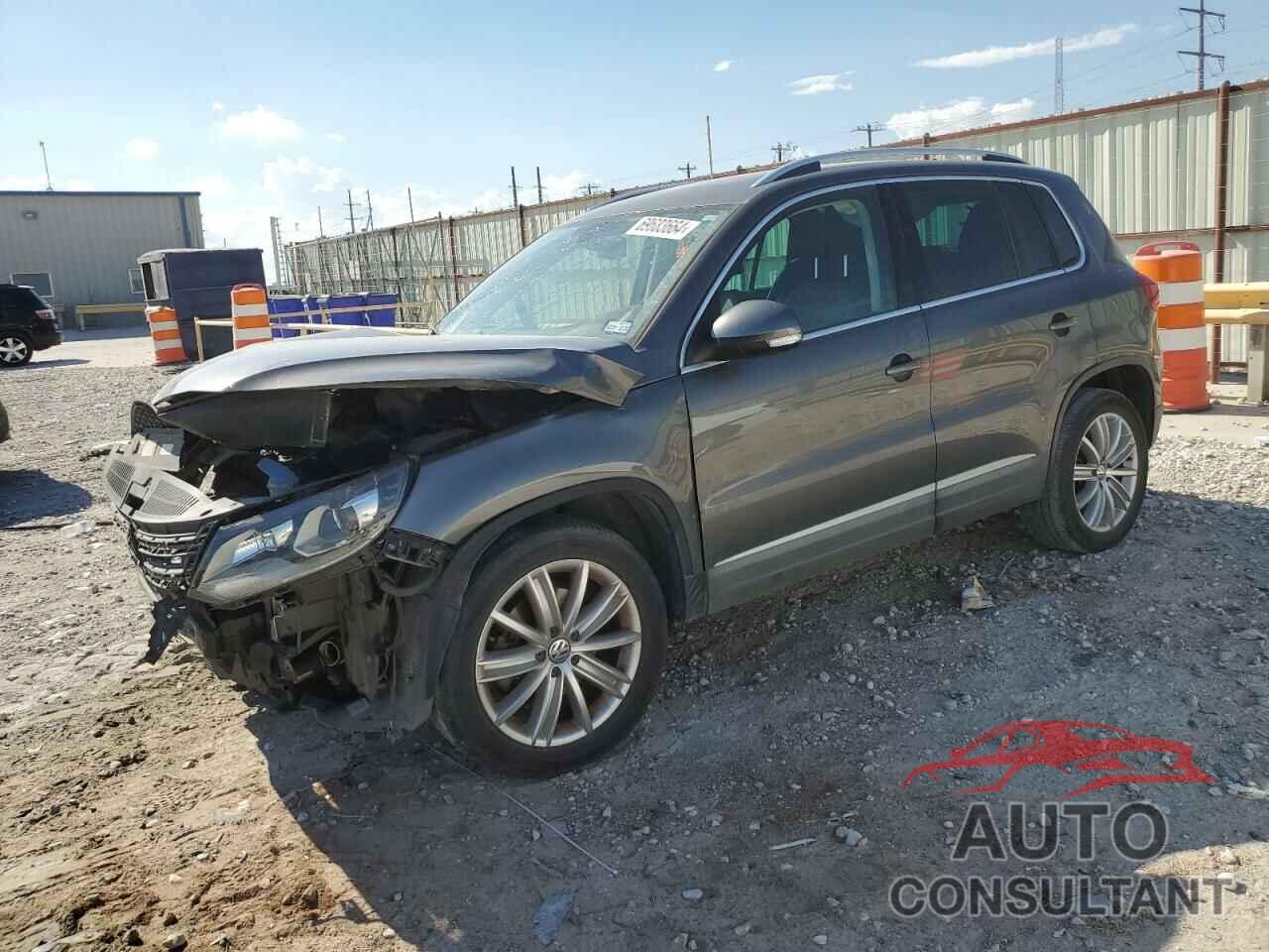 VOLKSWAGEN TIGUAN 2016 - WVGAV7AX1GW601530