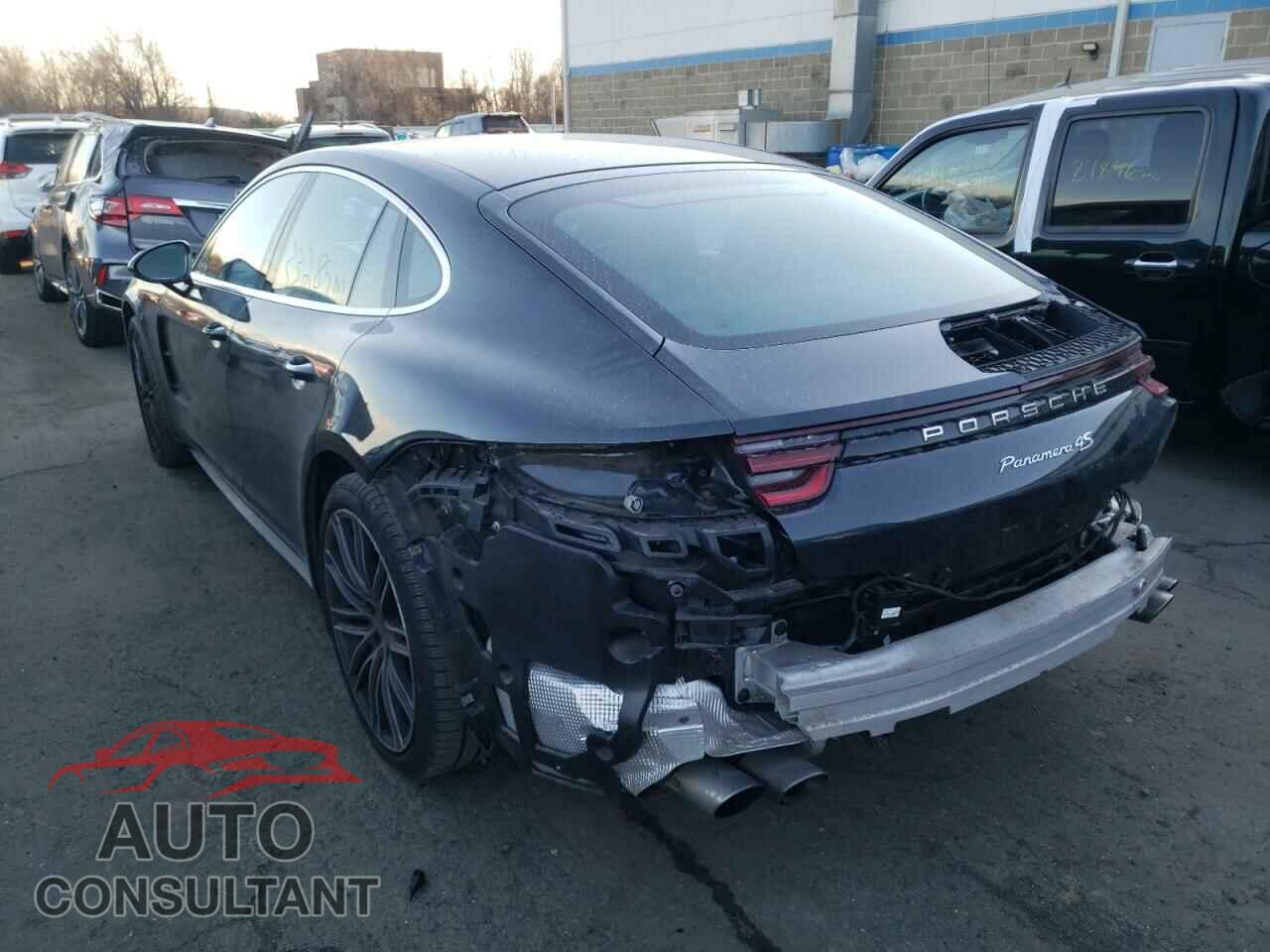 PORSCHE PANAMERA 2017 - WP0AB2A77HL121771