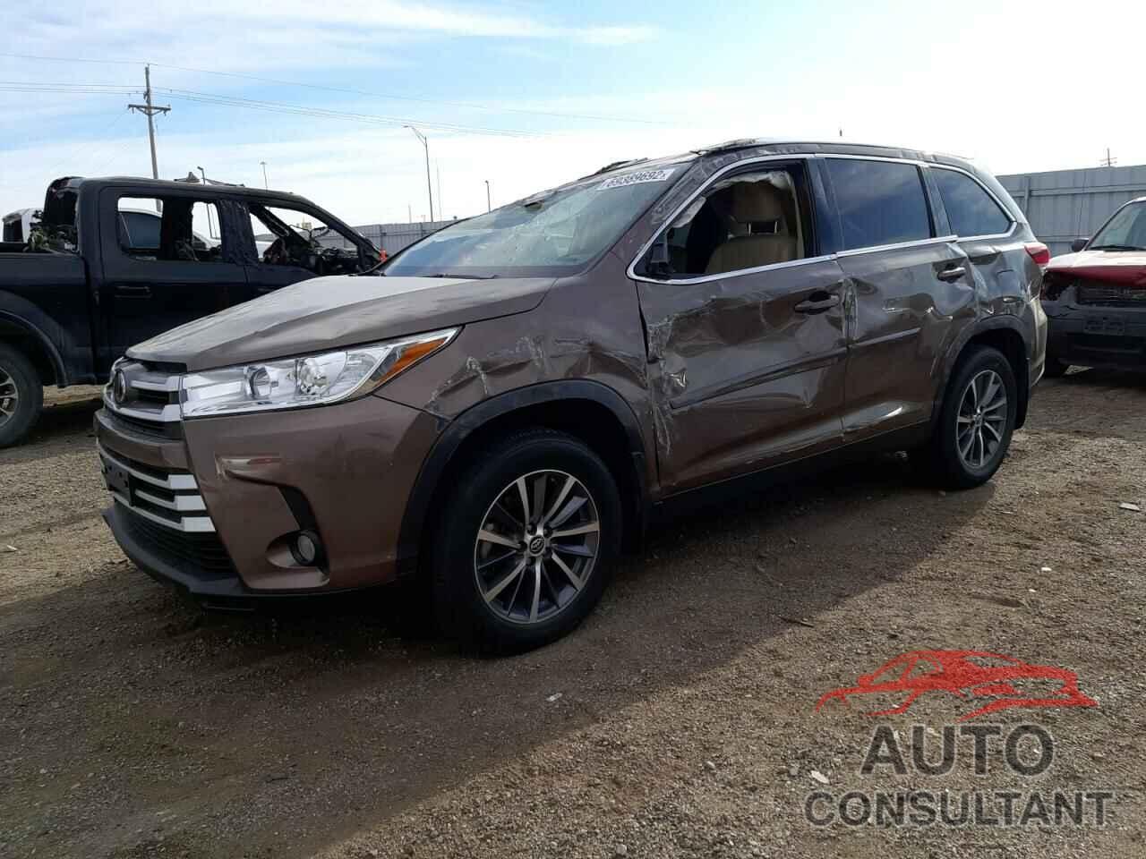 TOYOTA HIGHLANDER 2019 - 5TDJZRFH1KS713954