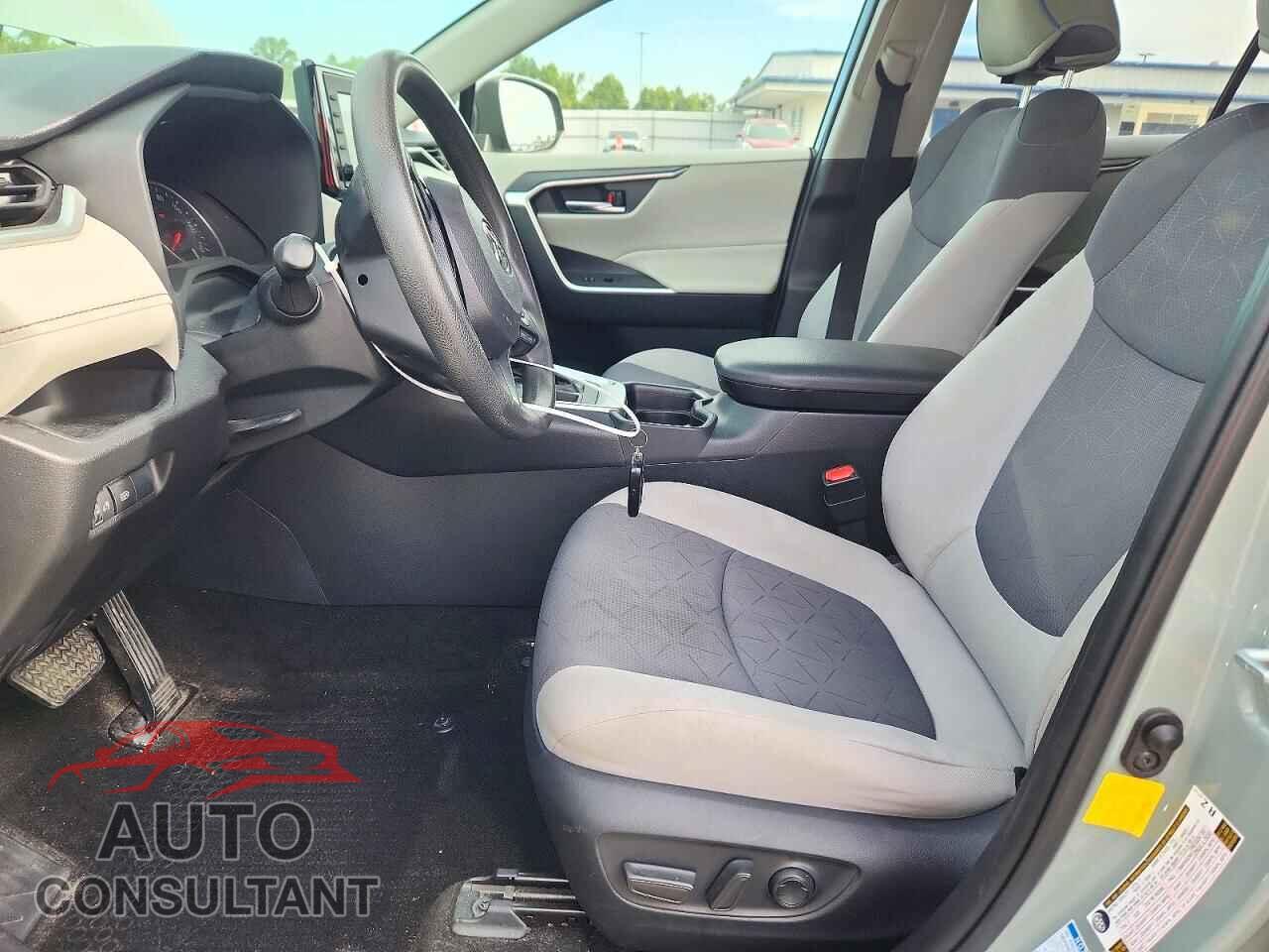 TOYOTA RAV4 2020 - JTMP1RFV5LJ026028