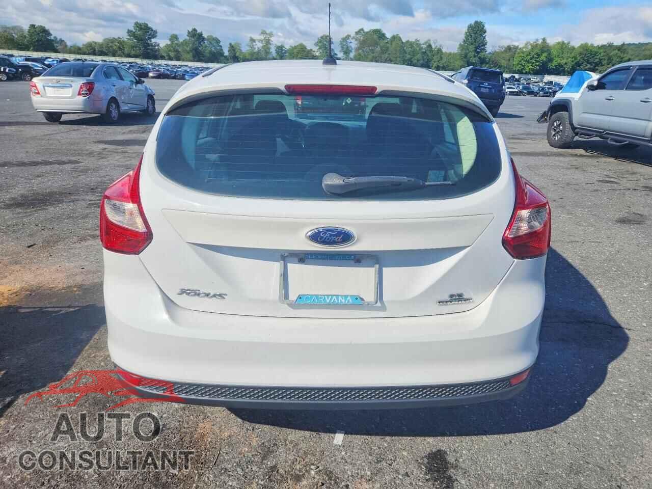 FORD FOCUS 2014 - 1FADP3K23EL177568