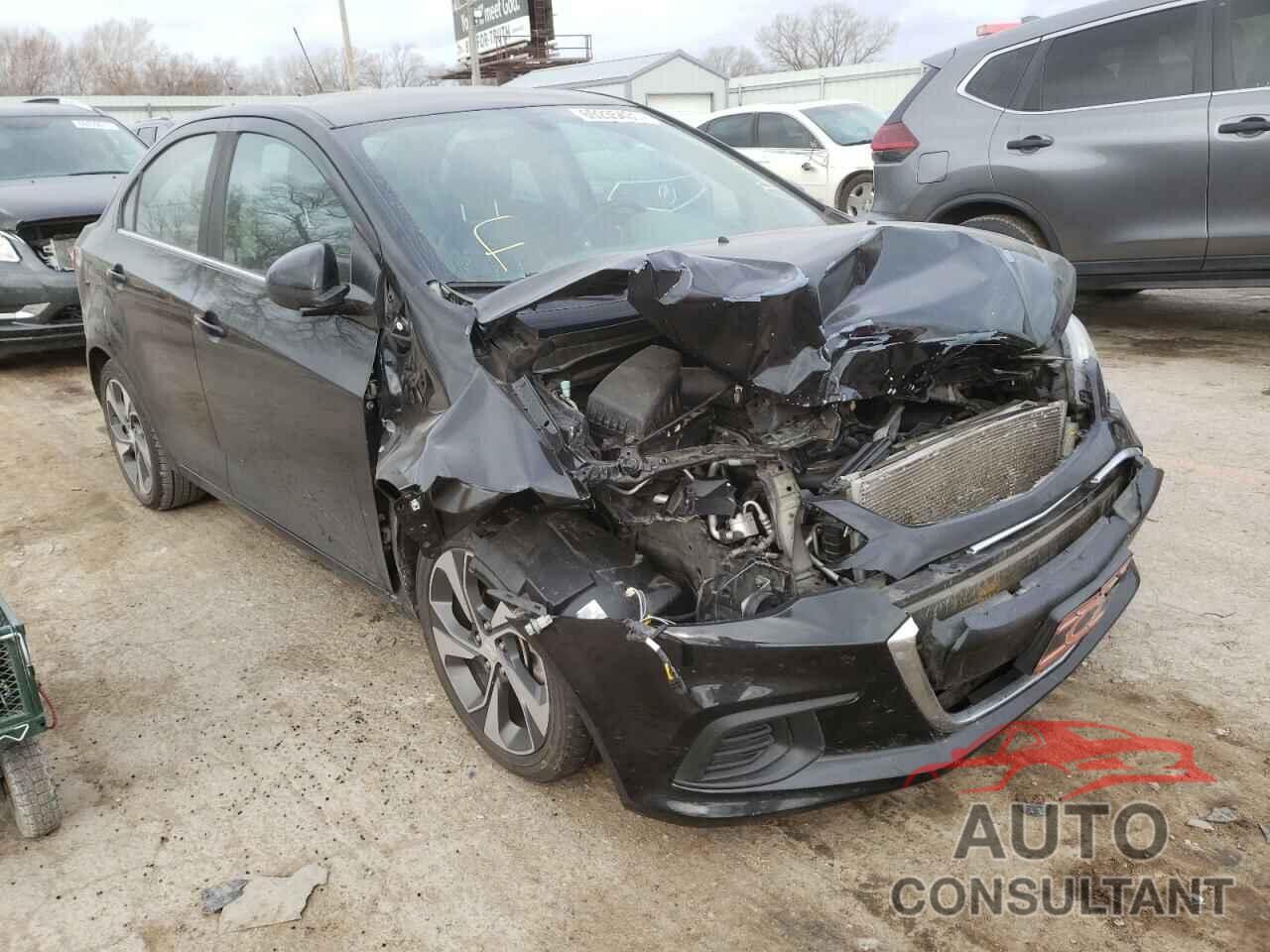 CHEVROLET SONIC 2017 - 1G1JF5SB6H4122437