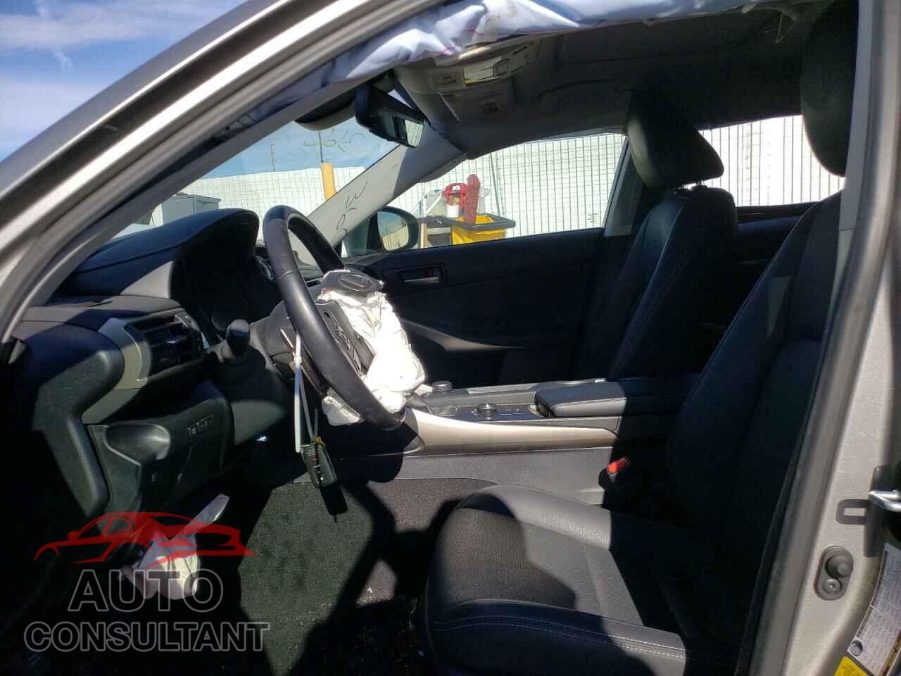 LEXUS IS 2019 - JTHBA1D2XK5099745