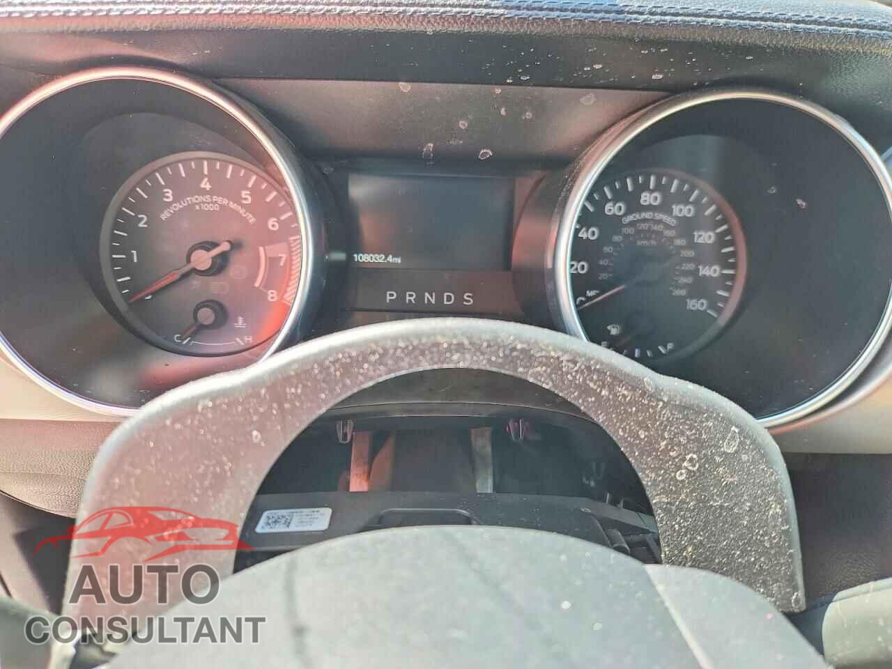 FORD MUSTANG 2018 - 1FATP8UH3J5124300
