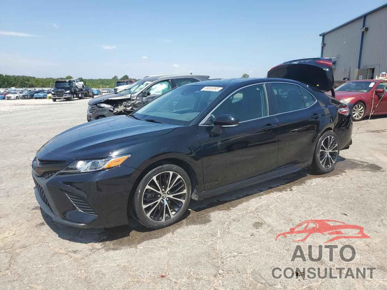 TOYOTA CAMRY 2018 - 4T1B11HKXJU522996