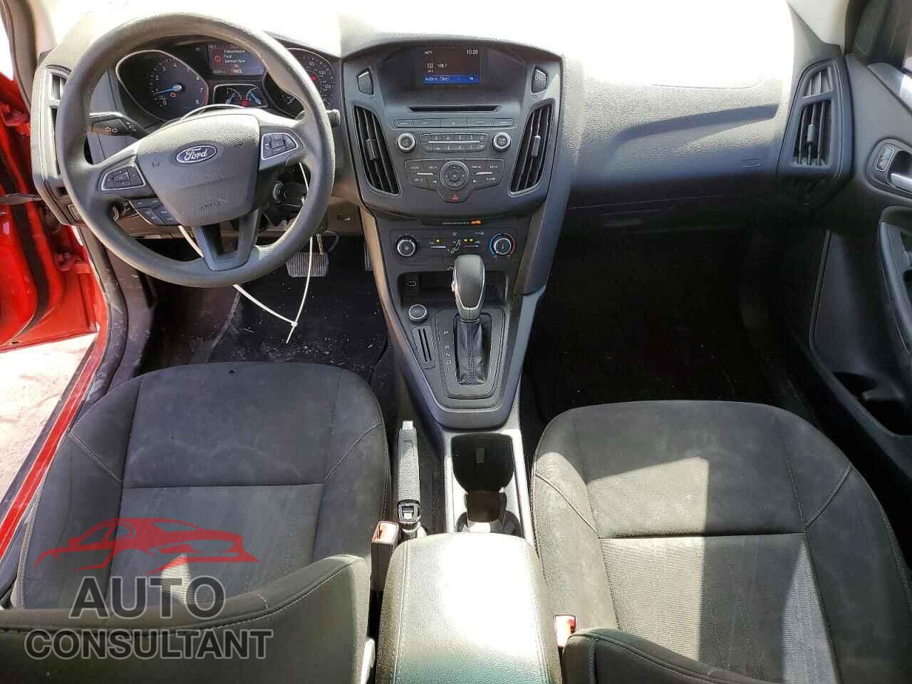 FORD FOCUS 2017 - 1FADP3F26HL244744