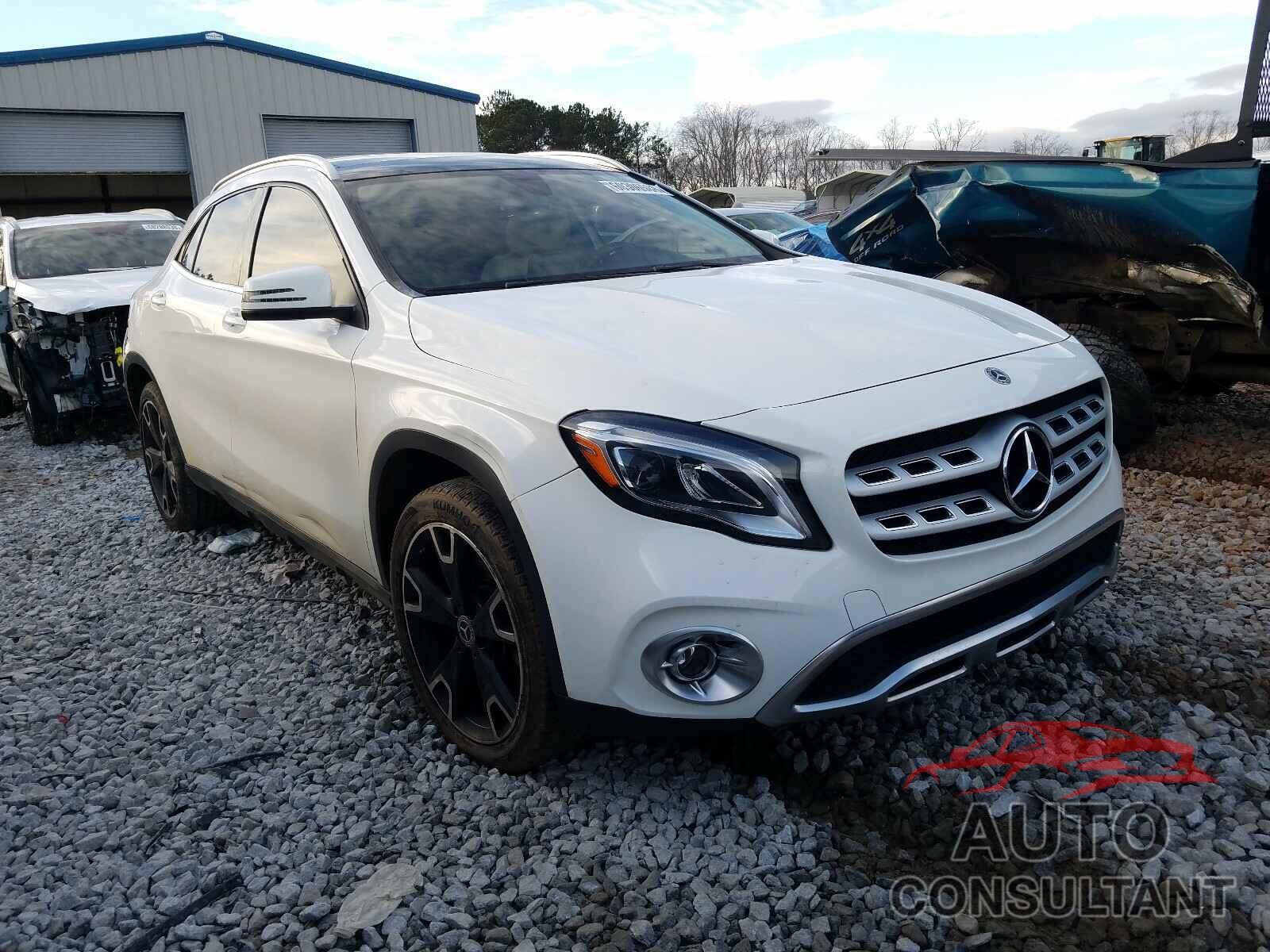 MERCEDES-BENZ GLA-CLASS 2019 - WDCTG4EB4KJ550433