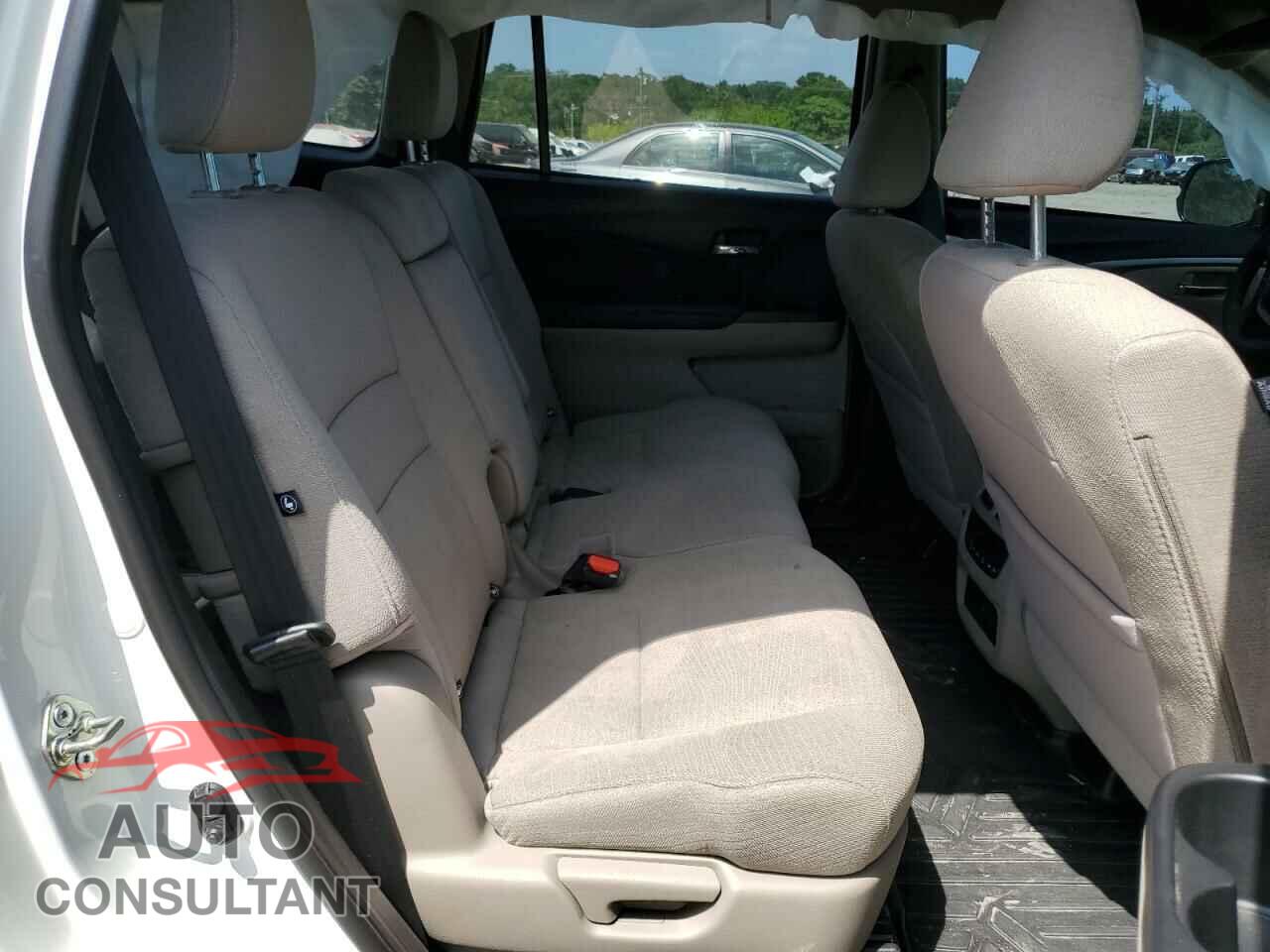 HONDA PILOT 2018 - 5FNYF6H39JB059408