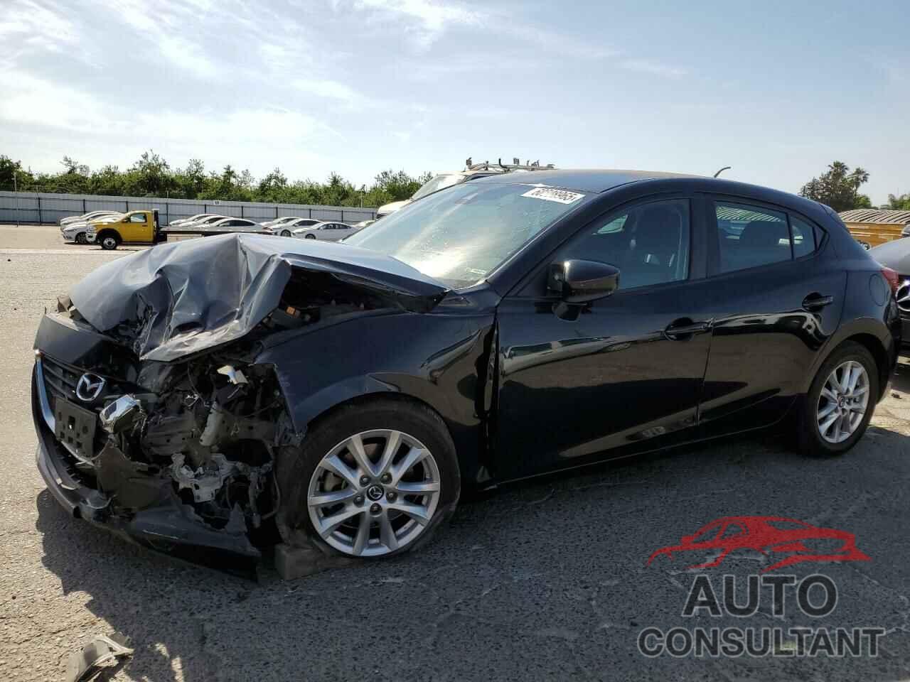 MAZDA 3 2018 - 3MZBN1K75JM239534