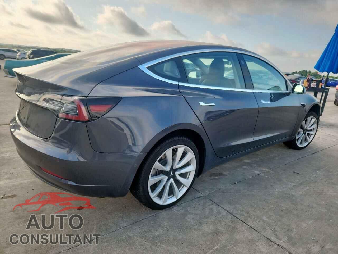 TESLA MODEL 3 2018 - 5YJ3E1EA9JF007862