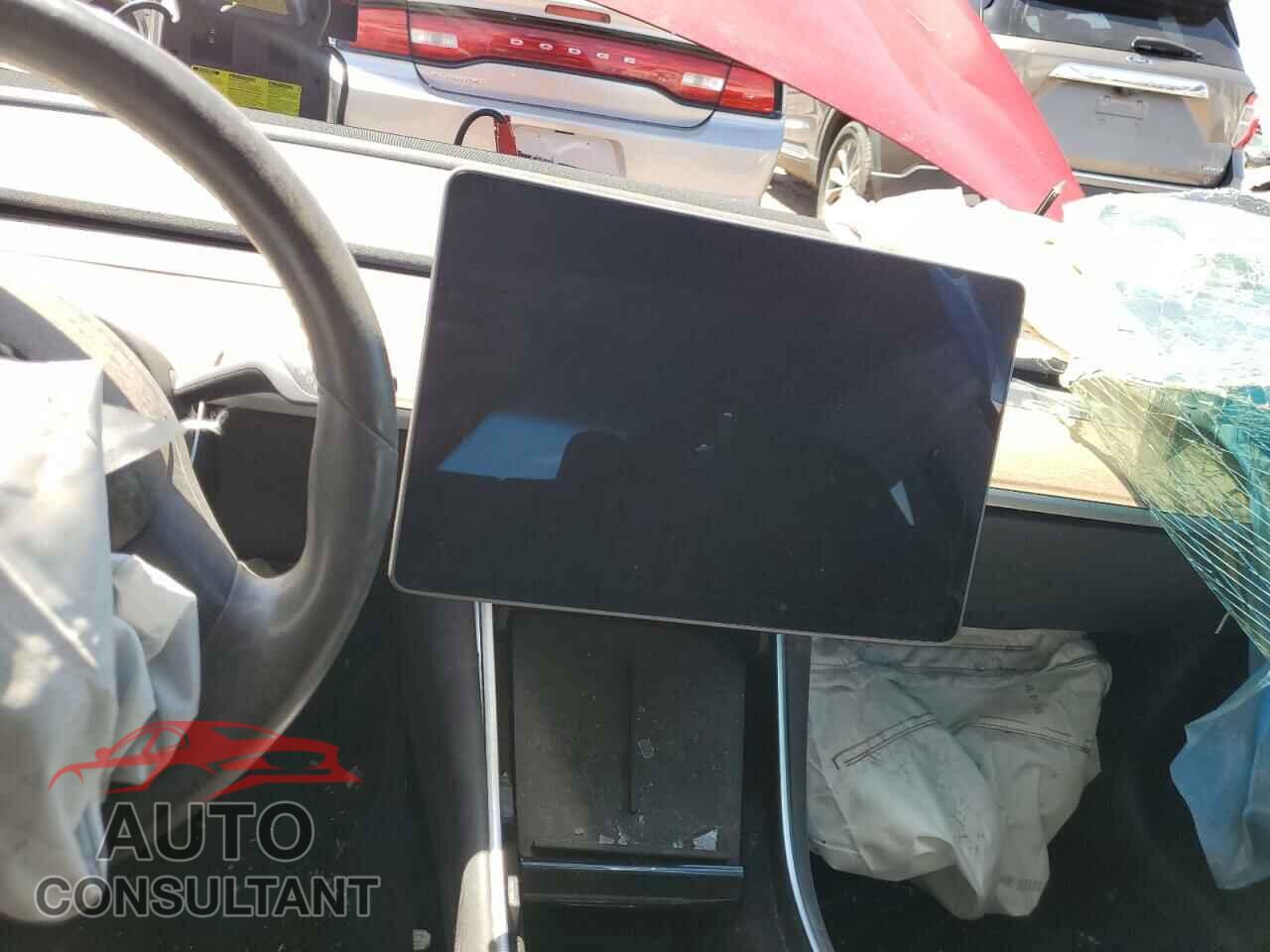 TESLA MODEL 3 2018 - 5YJ3E1EA1JF058028