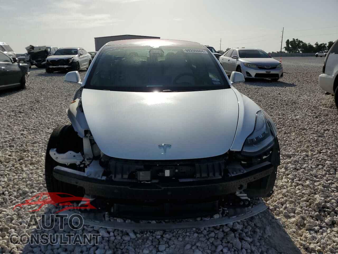 TESLA MODEL 3 2018 - 5YJ3E1EA0JF169735