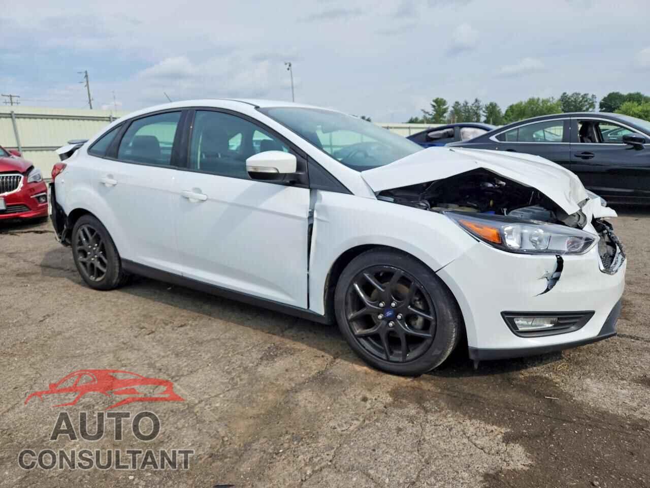 FORD FOCUS 2016 - 1FADP3F22GL236302