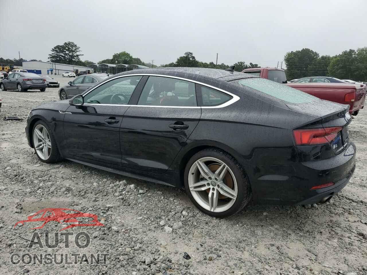 AUDI A5 2018 - WAUFNCF57JA053156