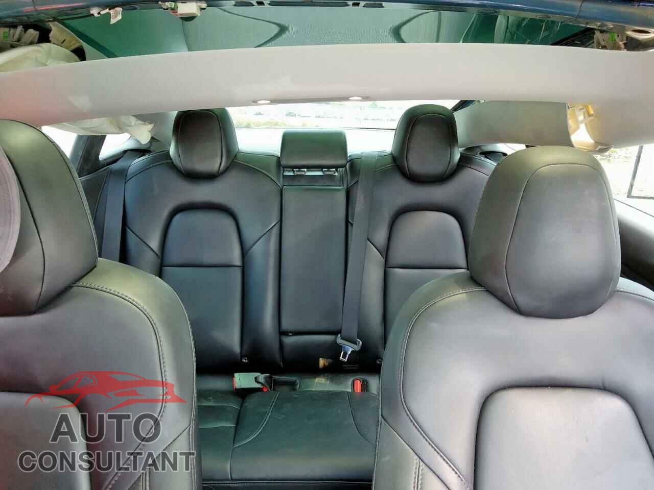 TESLA MODEL 3 2019 - 5YJ3E1EA2KF435502