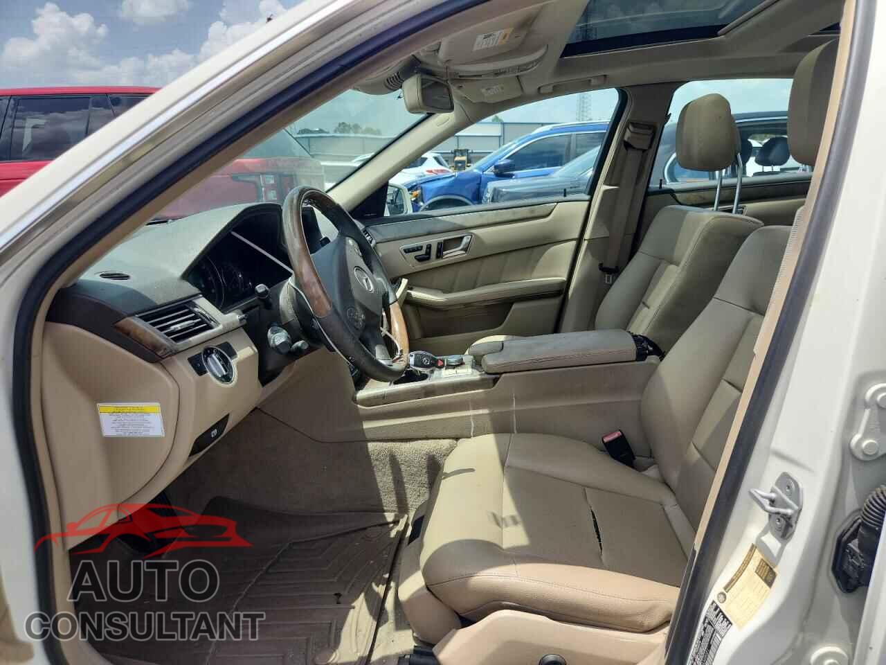 MERCEDES-BENZ E-CLASS 2011 - WDDHF8HB7BA349021