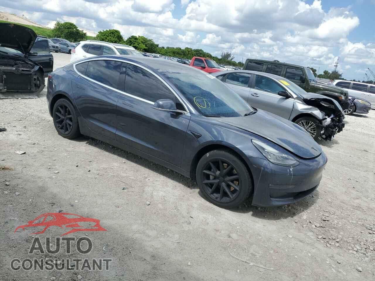 TESLA MODEL 3 2020 - 5YJ3E1EB0LF803010