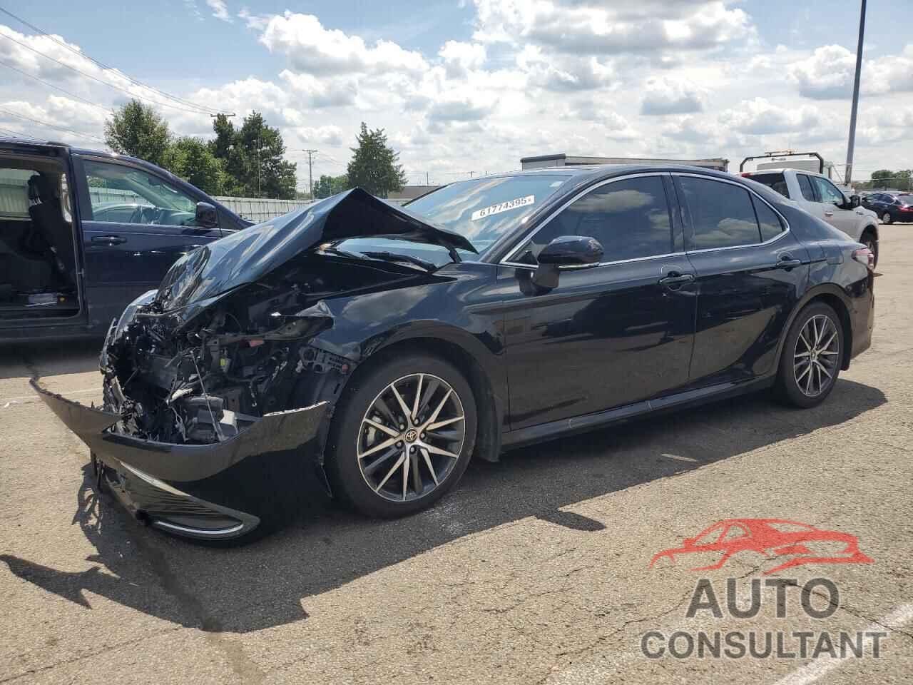 TOYOTA CAMRY 2023 - 4T1F11AK1PU779839