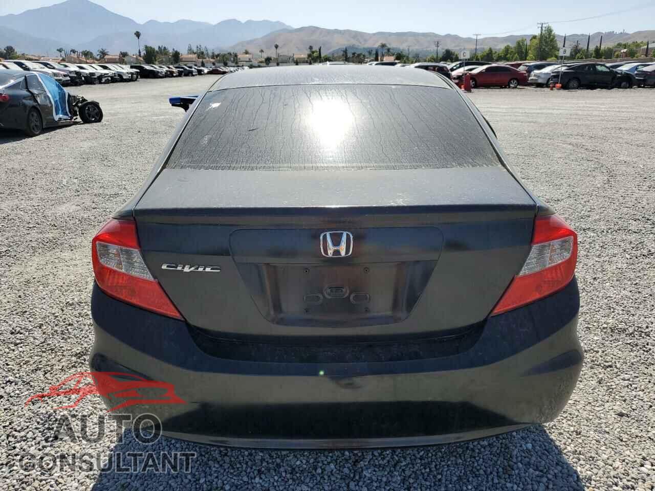 HONDA CIVIC 2012 - 2HGFB2F52CH554077