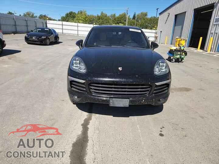 PORSCHE CAYENNE 2017 - WP1AA2A26HKA91416