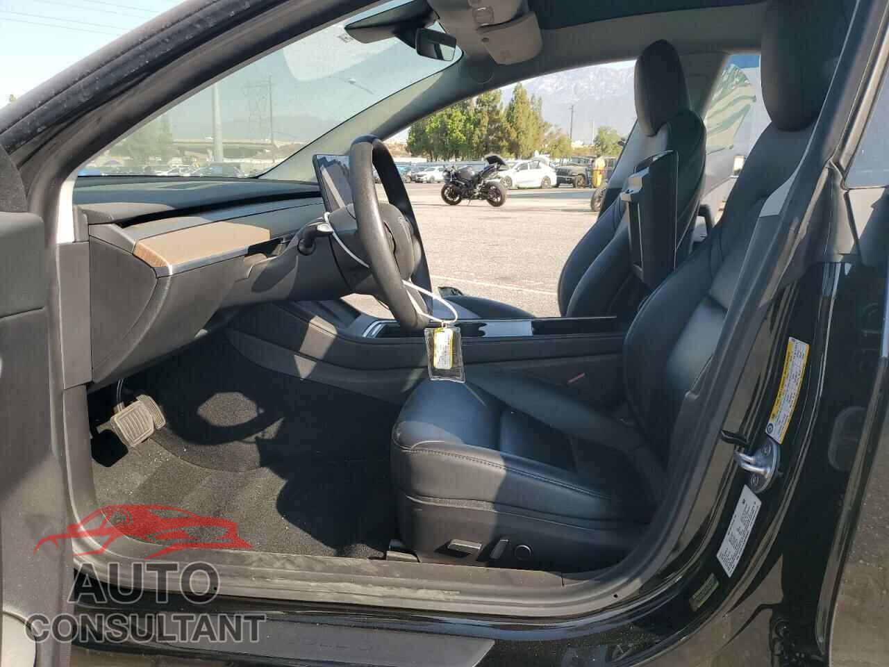 TESLA MODEL 3 2021 - 5YJ3E1EA2MF939261