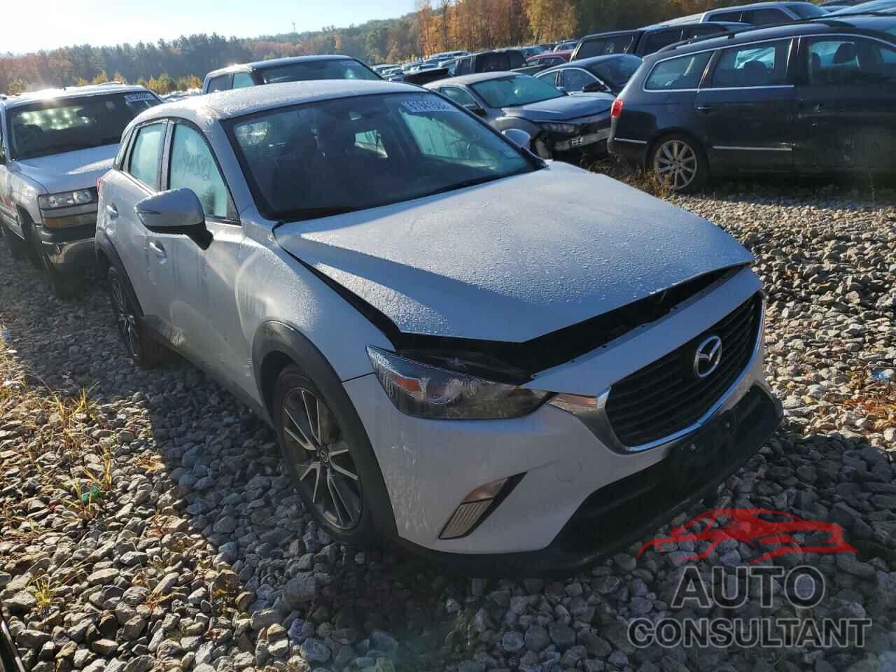 MAZDA CX-3 2017 - JM1DKFC70H0172628