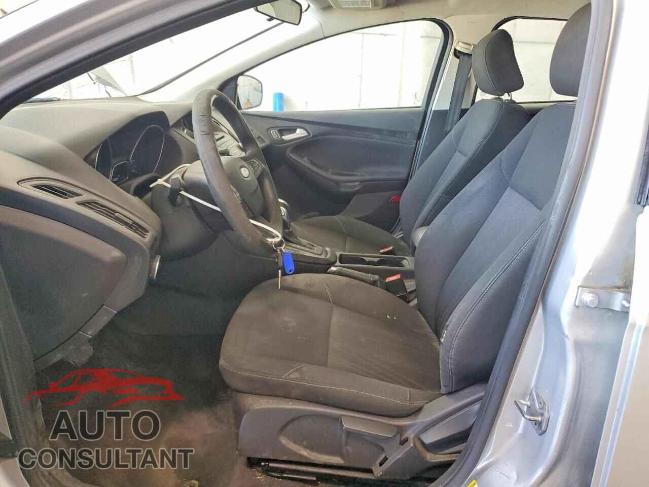 FORD FOCUS 2016 - 1FADP3K20GL247546
