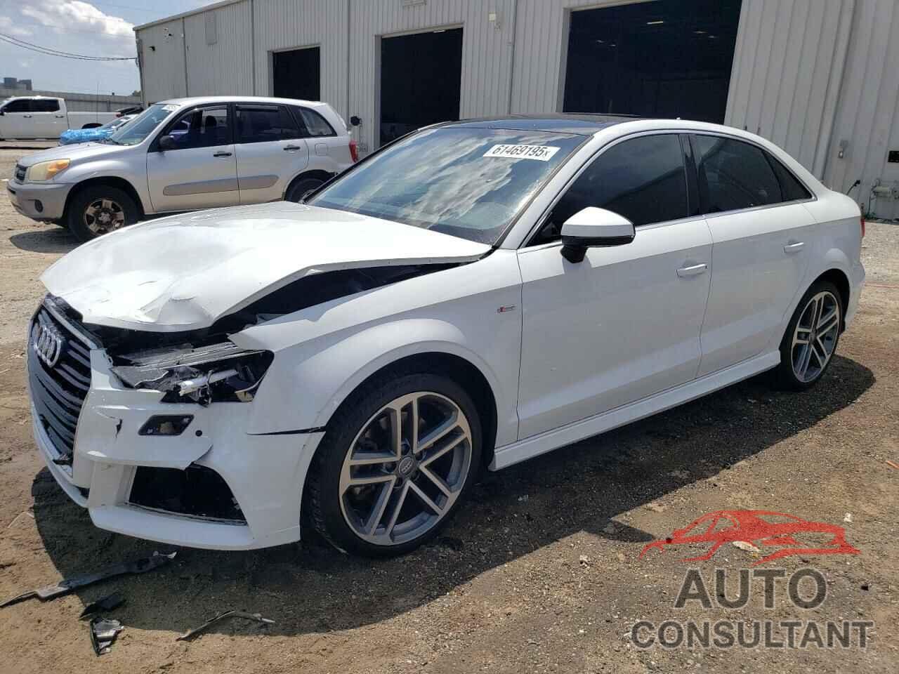 AUDI A3 2017 - WAUJ8HFF2H1079164