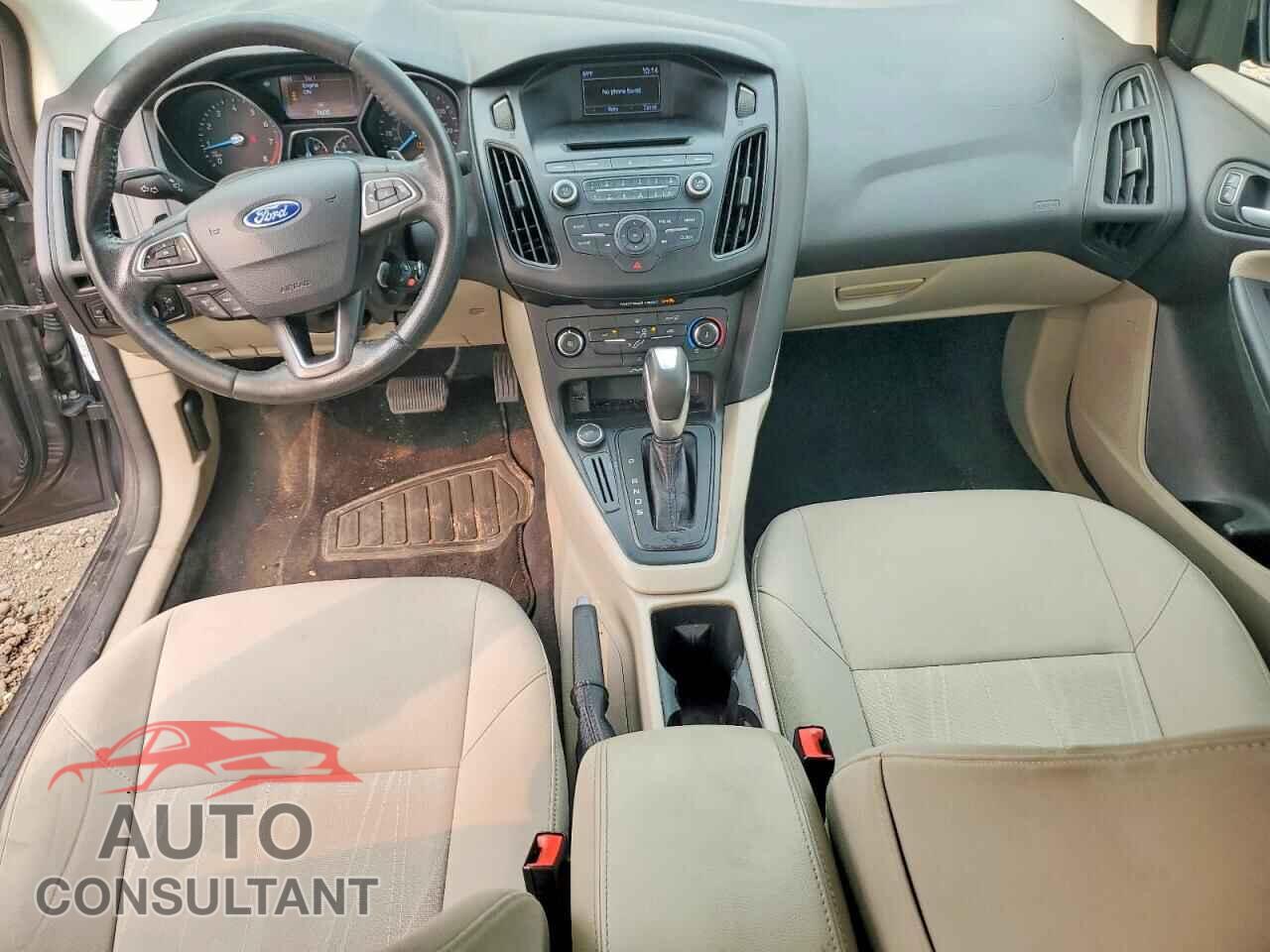 FORD FOCUS 2015 - 1FADP3F20FL268647