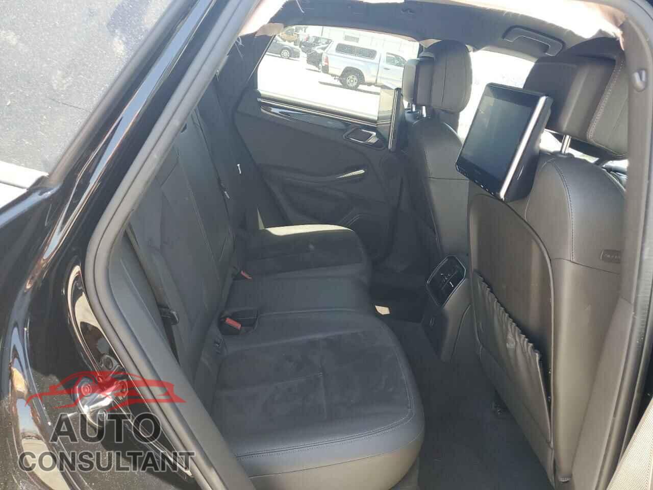 PORSCHE MACAN 2018 - WP1AA2A51JLB11159