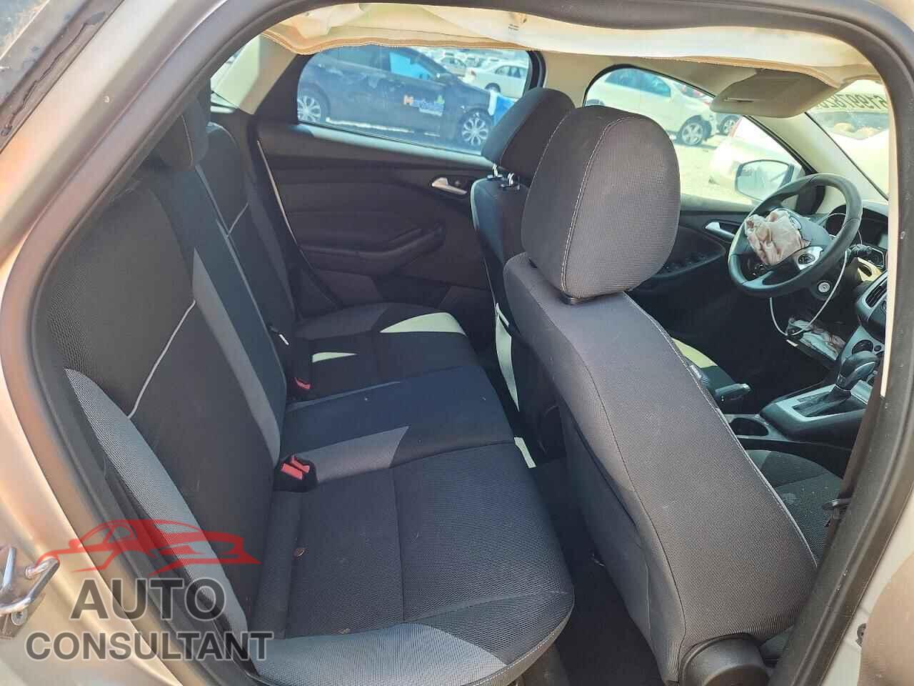FORD FOCUS 2014 - 1FADP3K27EL413882