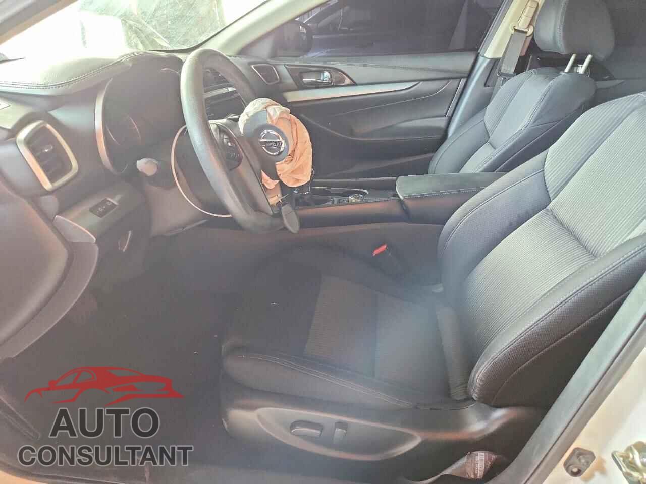 NISSAN MAXIMA 2017 - 1N4AA6AP4HC414236