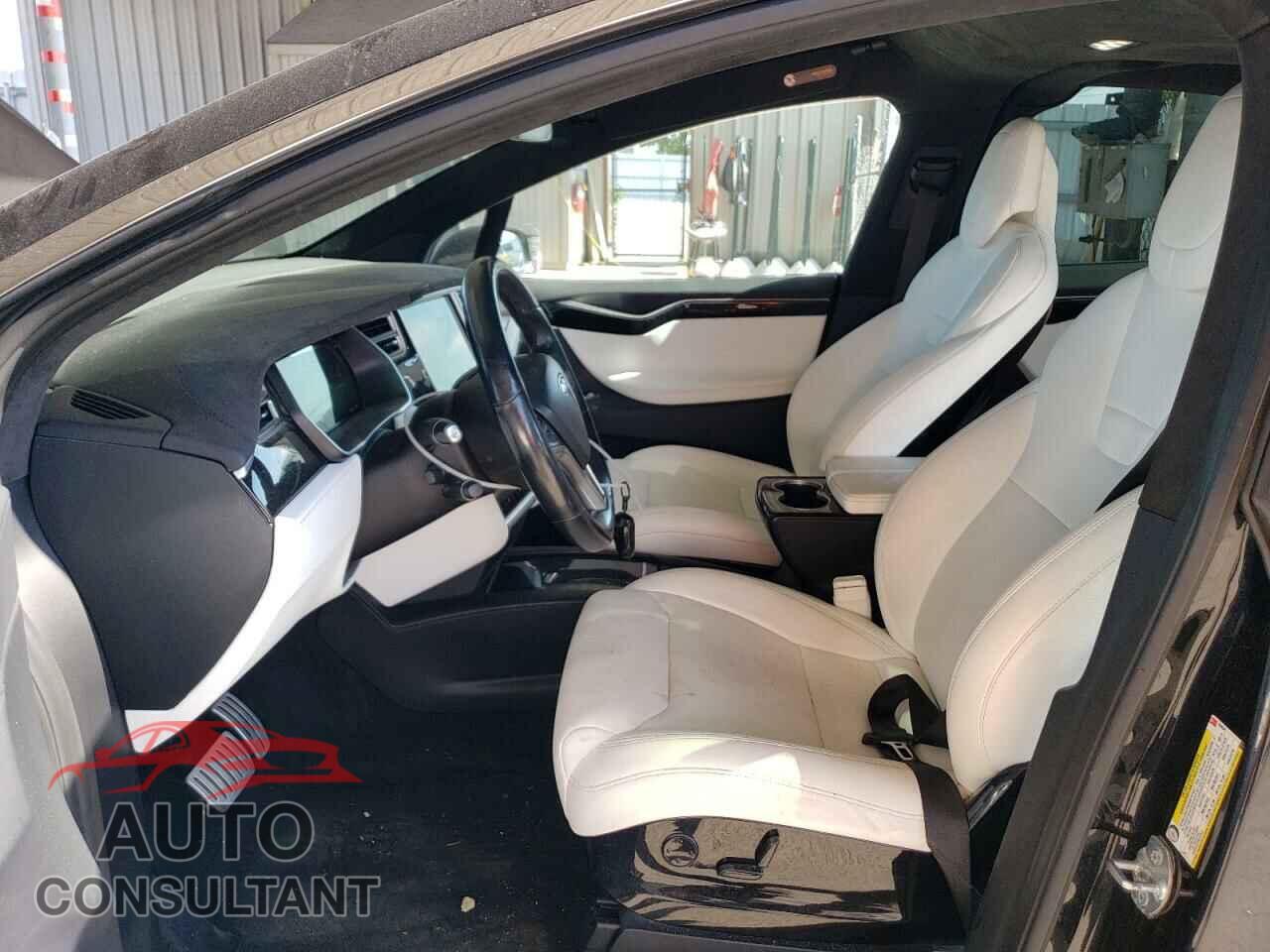 TESLA MODEL X 2017 - 5YJXCBE49HF039938