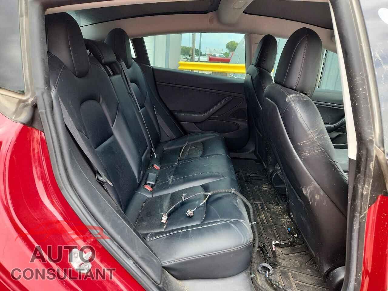 TESLA MODEL 3 2020 - 5YJ3E1EC1LF586477