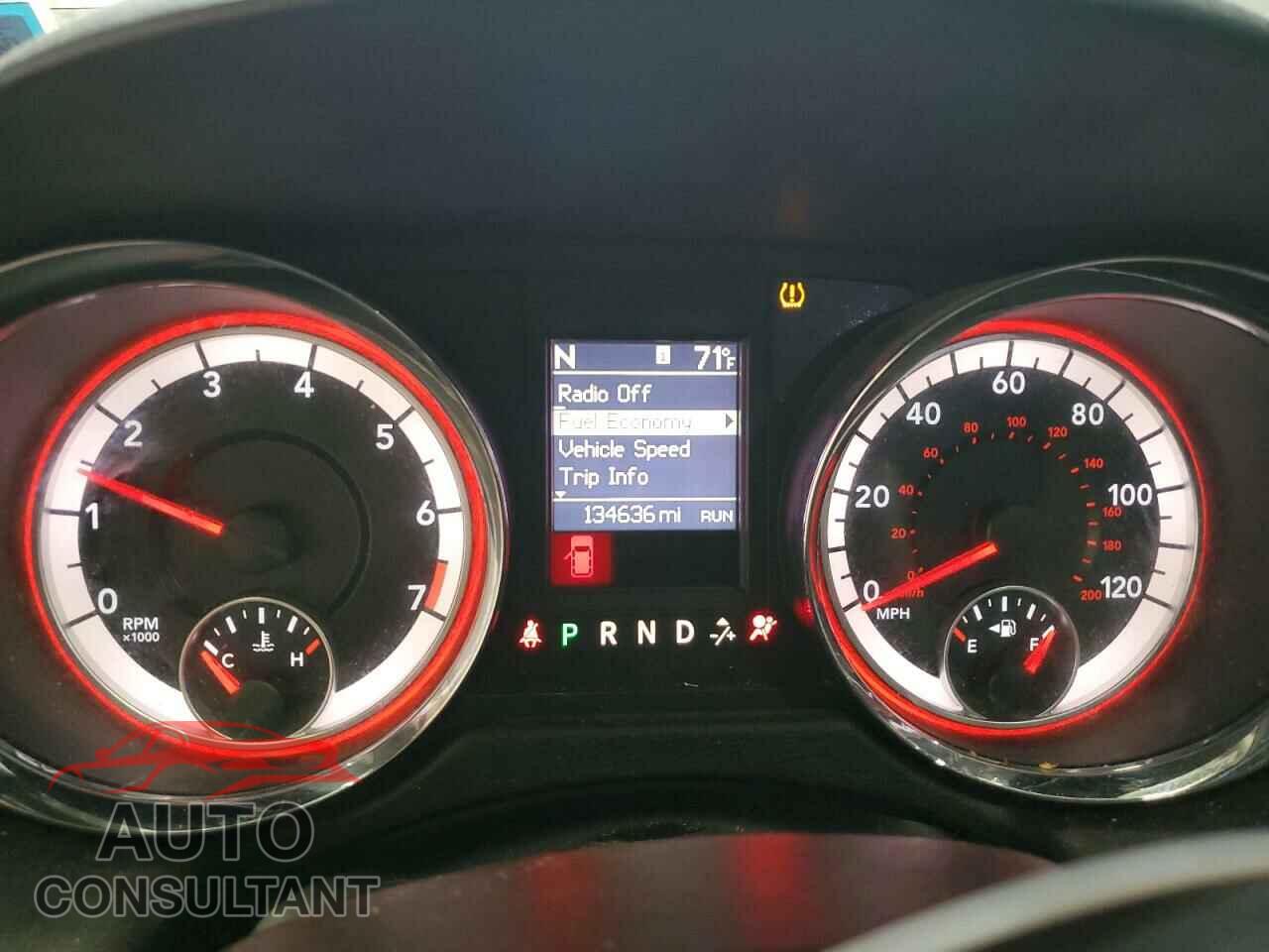 DODGE CARAVAN 2017 - 2C4RDGEG8HR755604