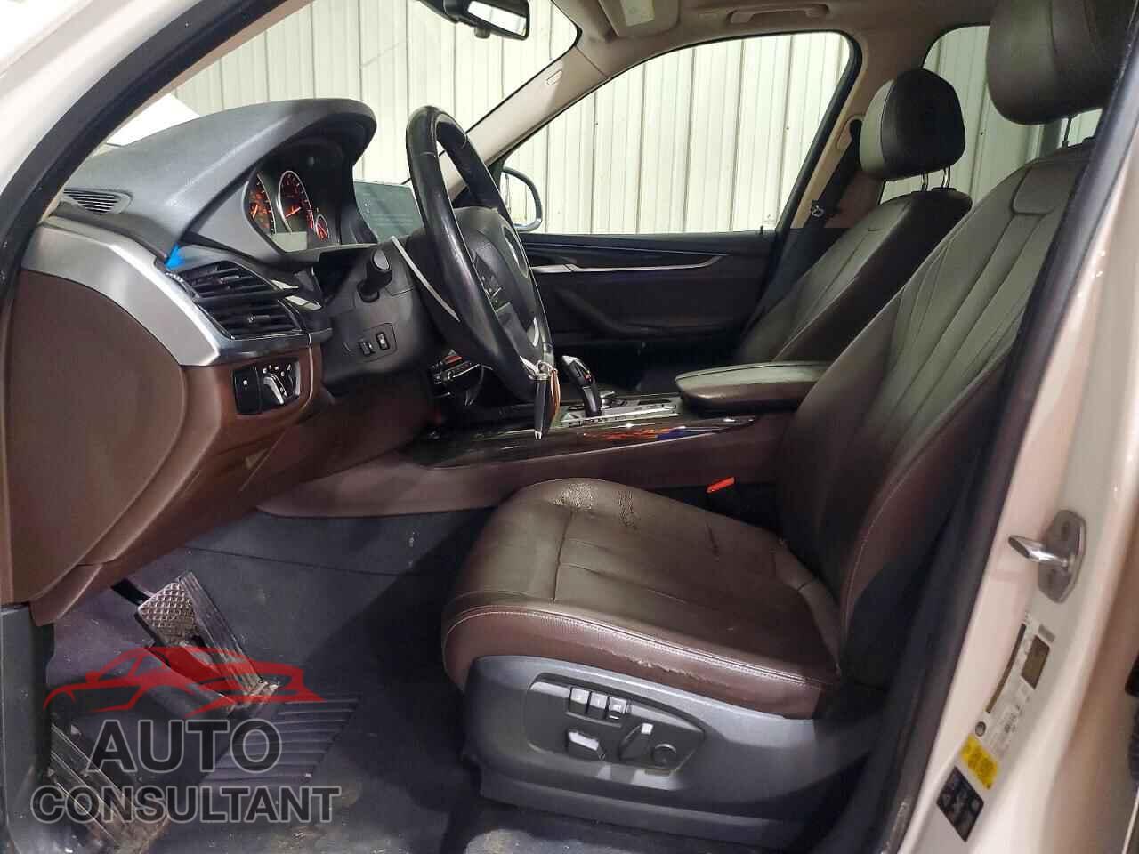 BMW X5 2015 - 5UXKR0C58F0P08039