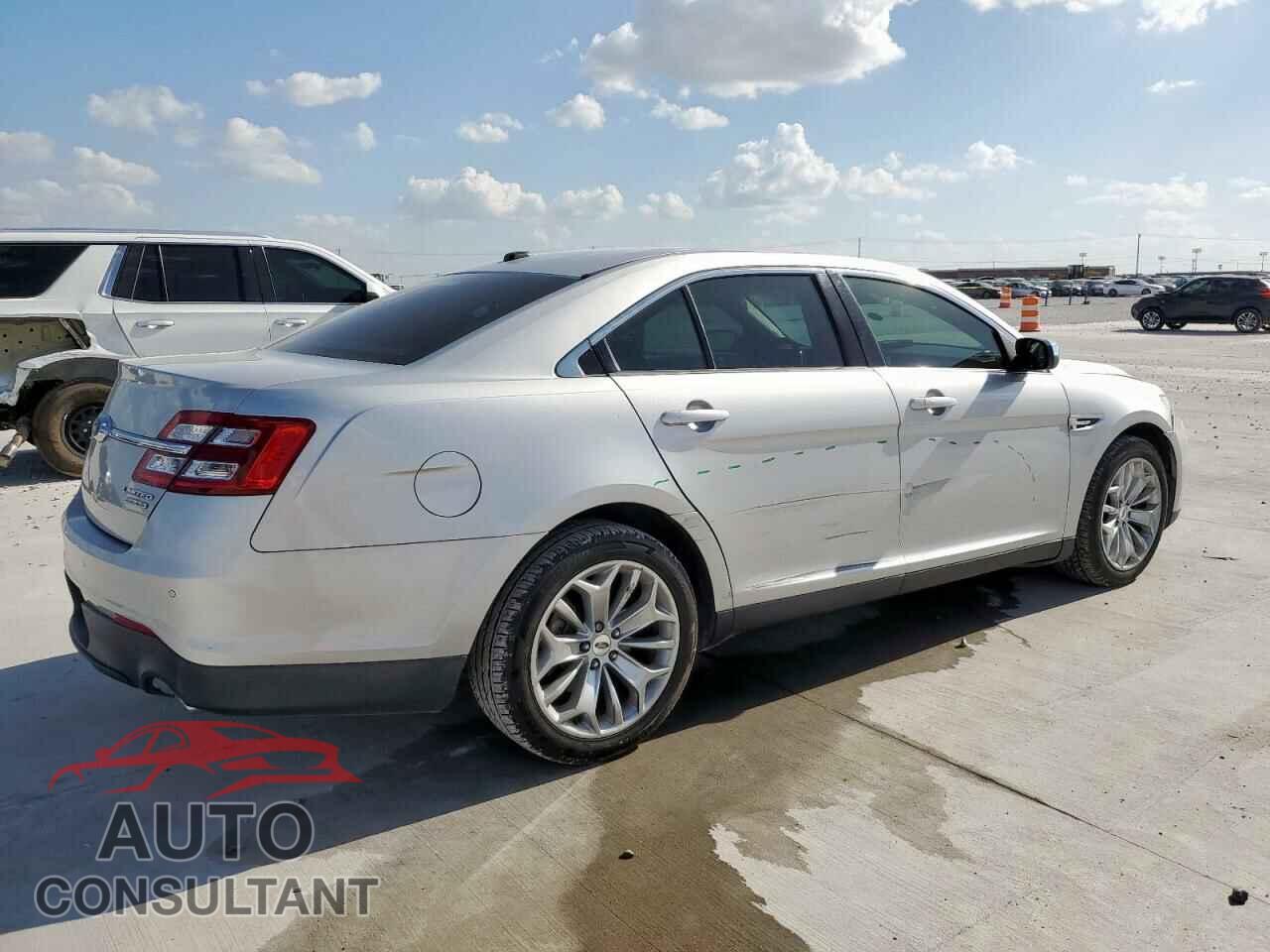 FORD TAURUS 2017 - 1FAHP2F87HG120703