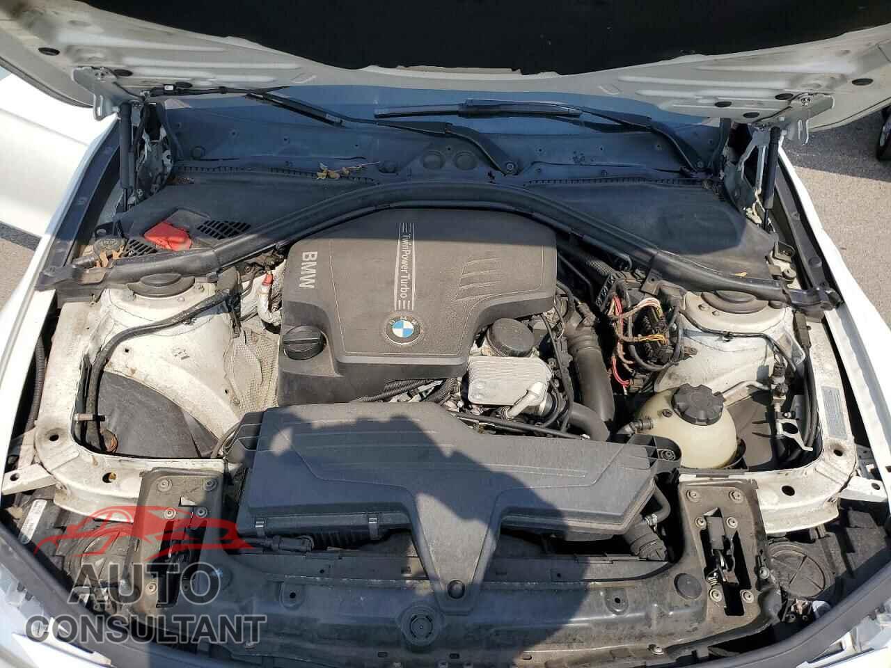 BMW 3 SERIES 2013 - WBA3B5C55DF596833