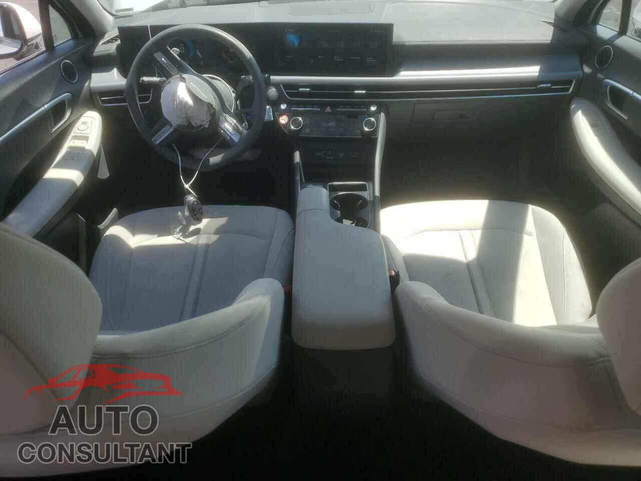 HYUNDAI SONATA 2024 - KMHL64JA2RA384683