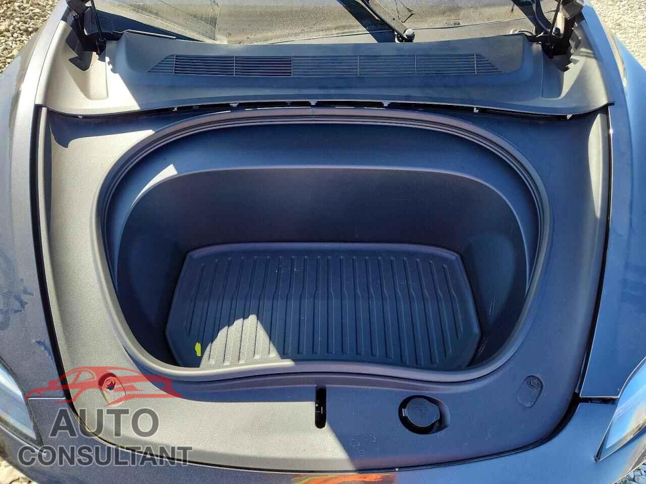 TESLA MODEL 3 2025 - 5YJ3E1EA9SF936080