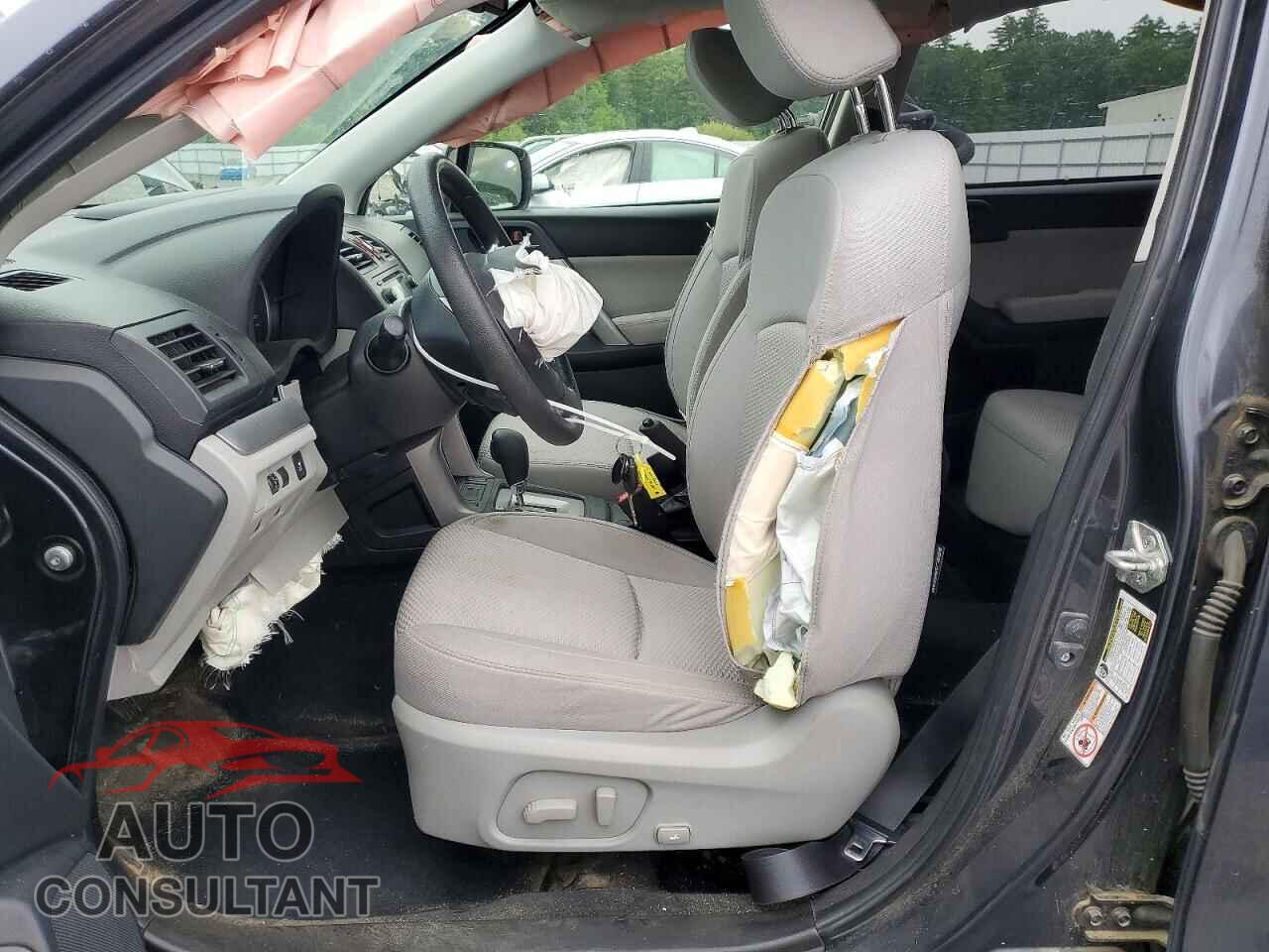 SUBARU FORESTER 2014 - JF2SJAEC4EH472372