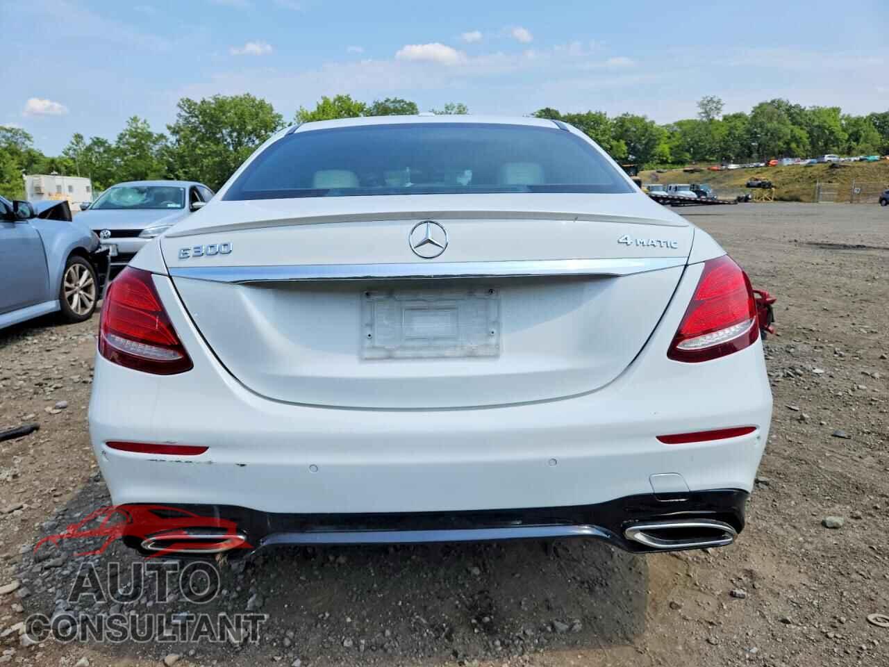 MERCEDES-BENZ E-CLASS 2017 - WDDZF4KB2HA030205