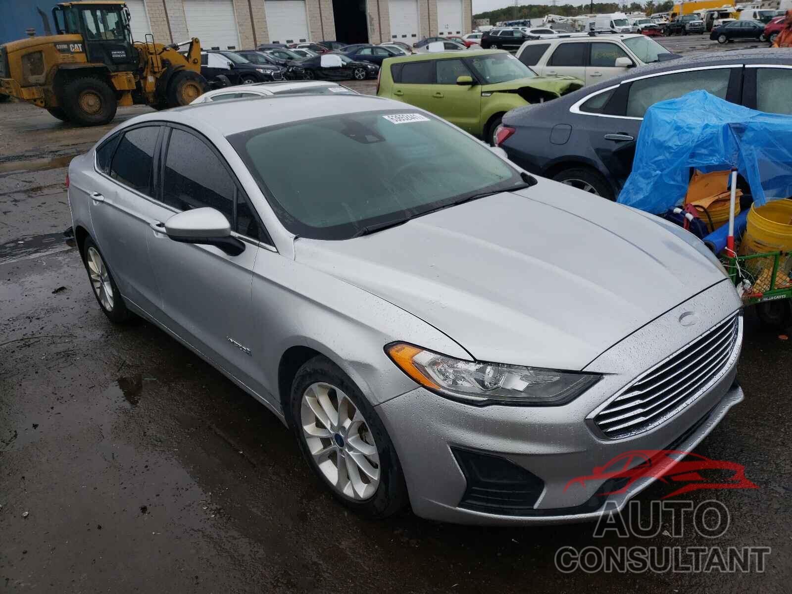 FORD FUSION 2019 - 3FA6P0LUXKR256904