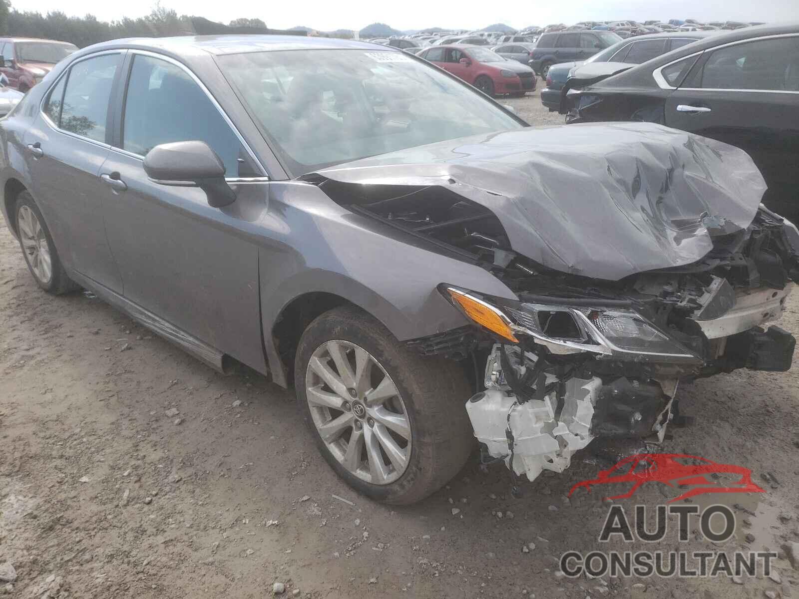 TOYOTA CAMRY 2018 - 4T1B11HK7JU625762