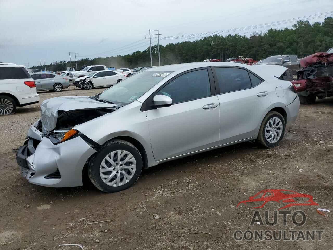 TOYOTA COROLLA 2018 - 5YFBURHE8JP851021