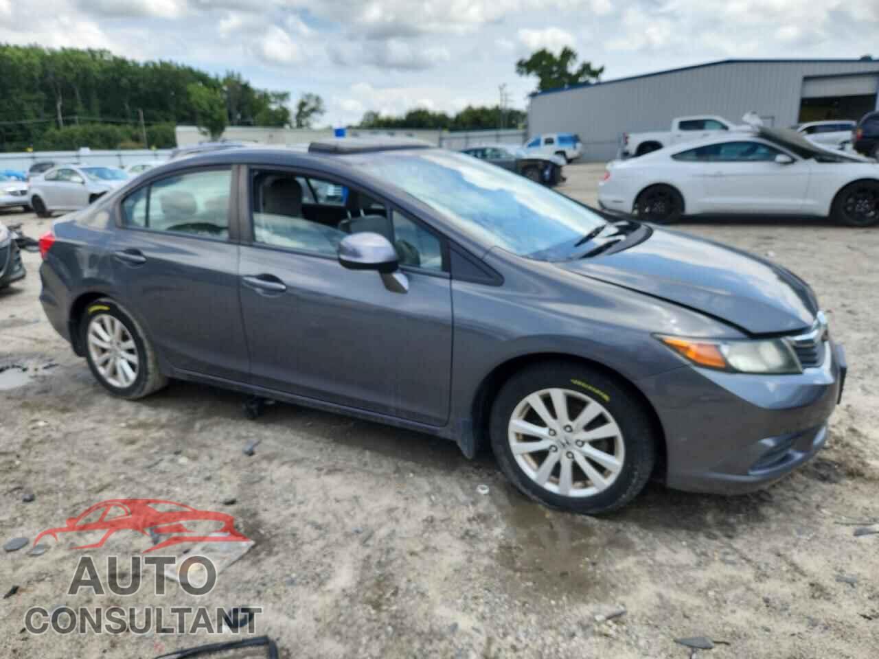 HONDA CIVIC 2012 - 2HGFB2F94CH552527