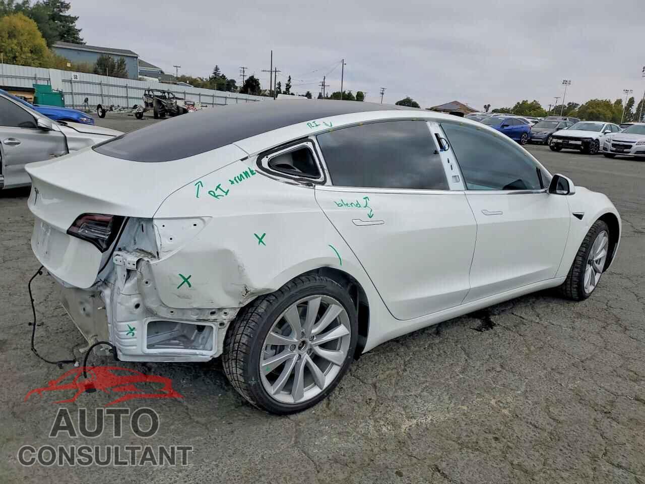 TESLA MODEL 3 2018 - 5YJ3E1EA2JF155898