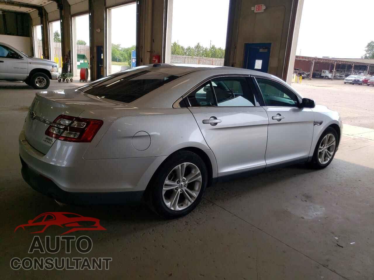 FORD TAURUS 2013 - 1FAHP2E84DG126325