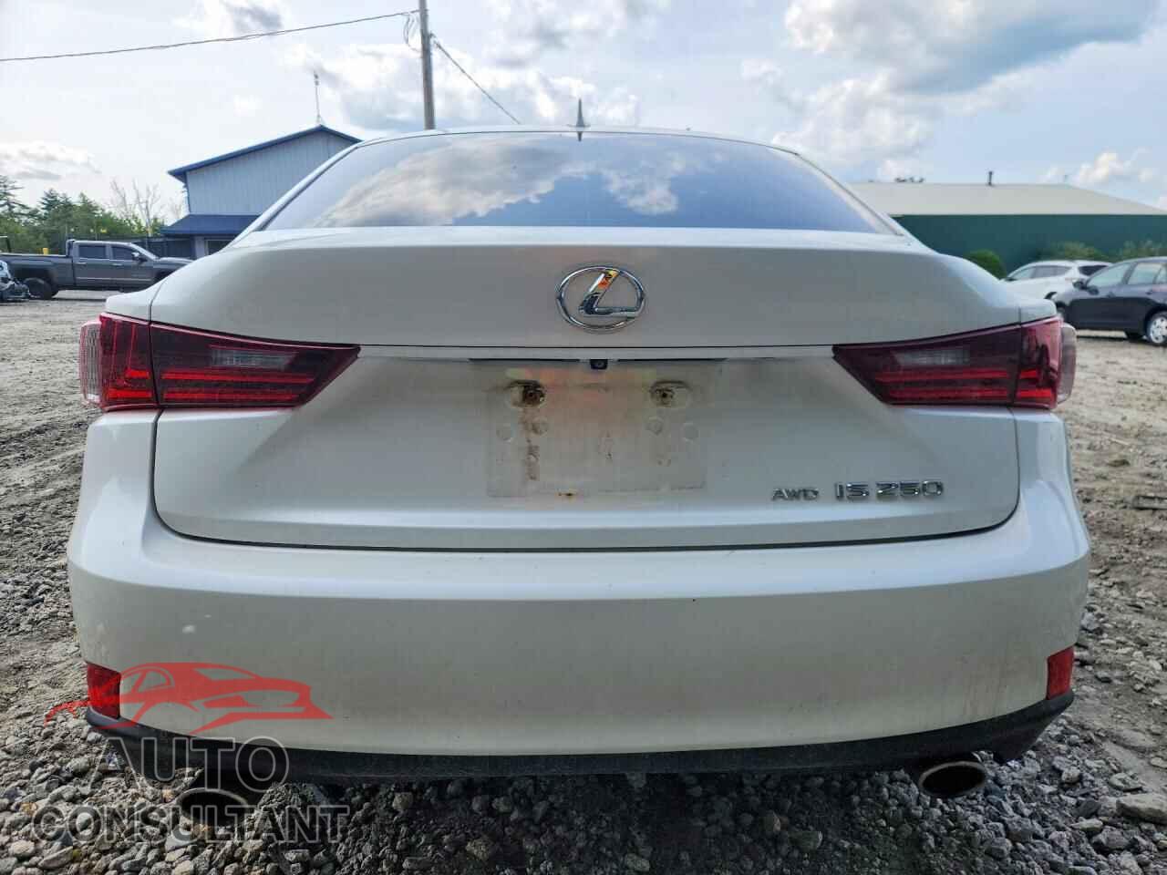 LEXUS IS 2014 - JTHCF1D21E5014740
